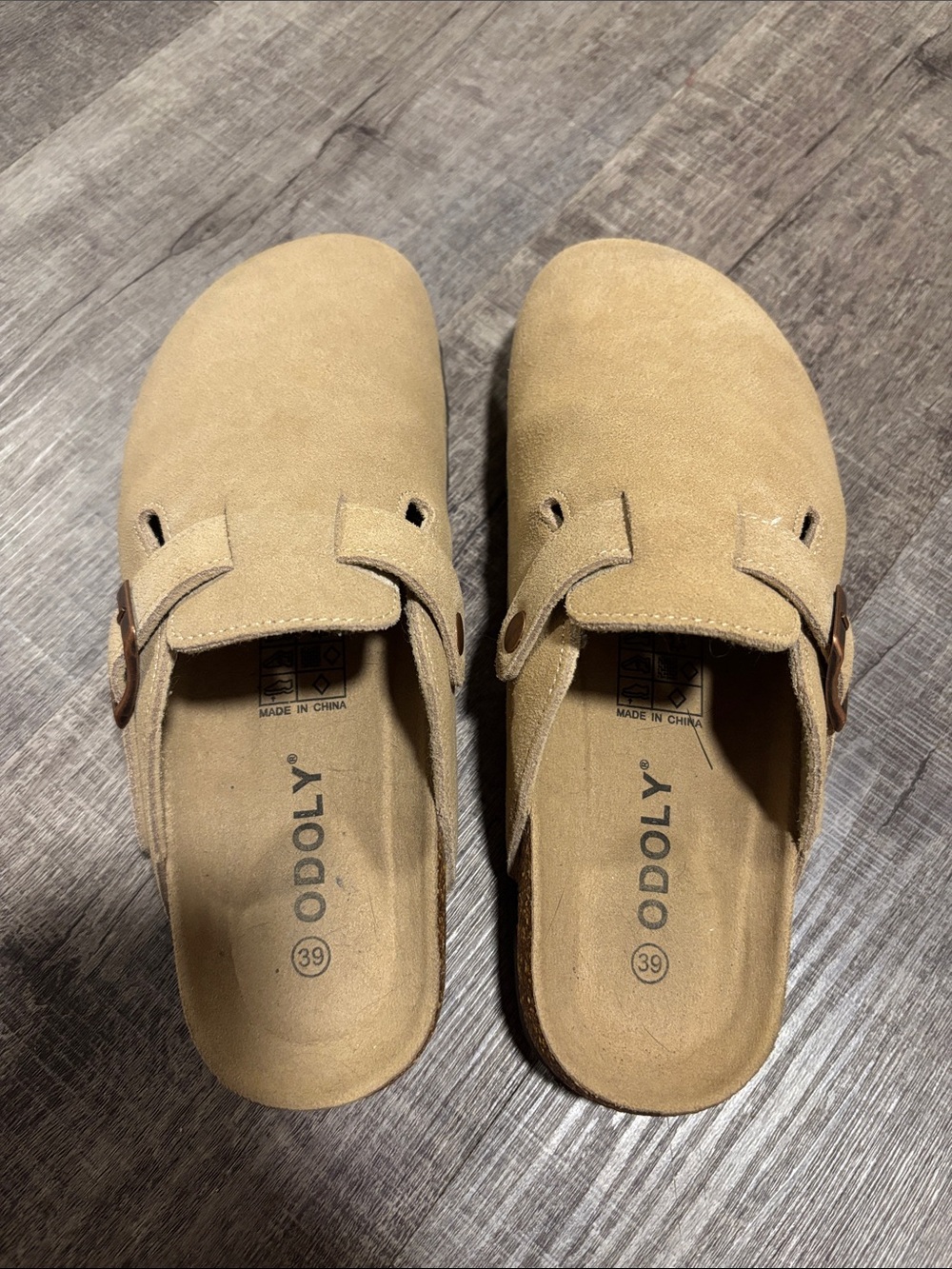 Women’s Suede Clogs